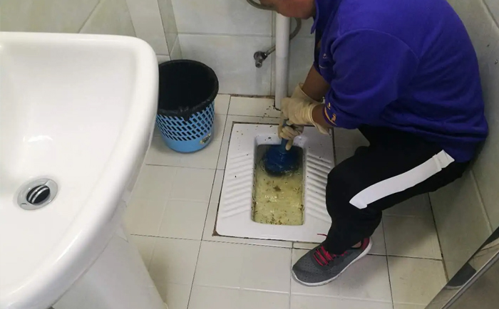 文成疏通蹲坑